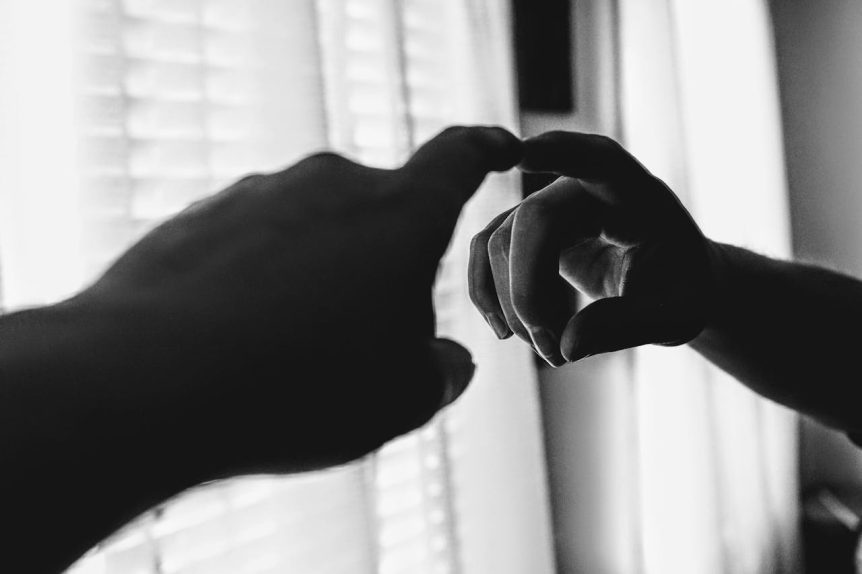 Image of an hand reflecting in a mirror